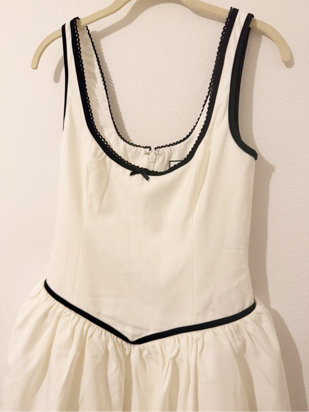 Runaway the Label Adaline Mini
Dress White Black Cocktail Size Small S - Picture 3 of 7